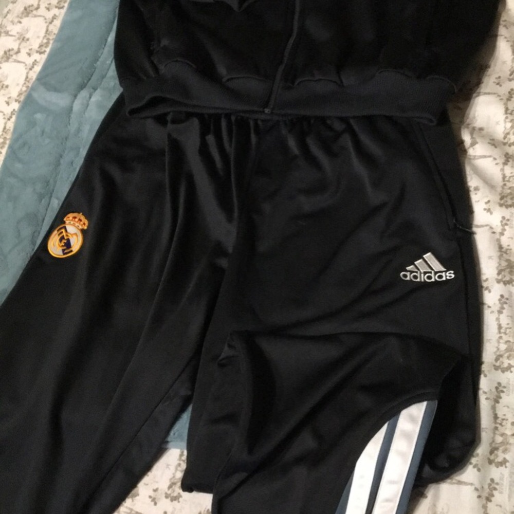 Authentic Adidas Mens Track Suit - Picture 6 of 6